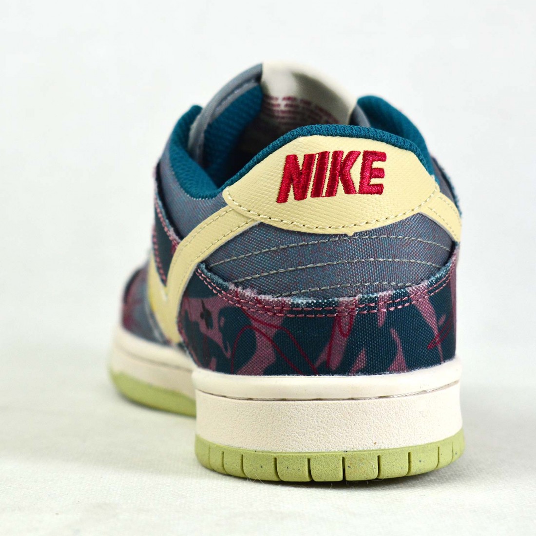 nike sb community garden stockx